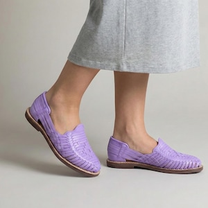 Mexican huaraches for women in lilac – Handcrafted, comfortable, and with authentic leather soles image 1