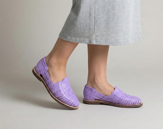 Huaraches mexicanos para mujer en color lila – Artesanales, cómodos y con auténtica suela de cuero