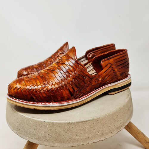 mens huaraches wide width
