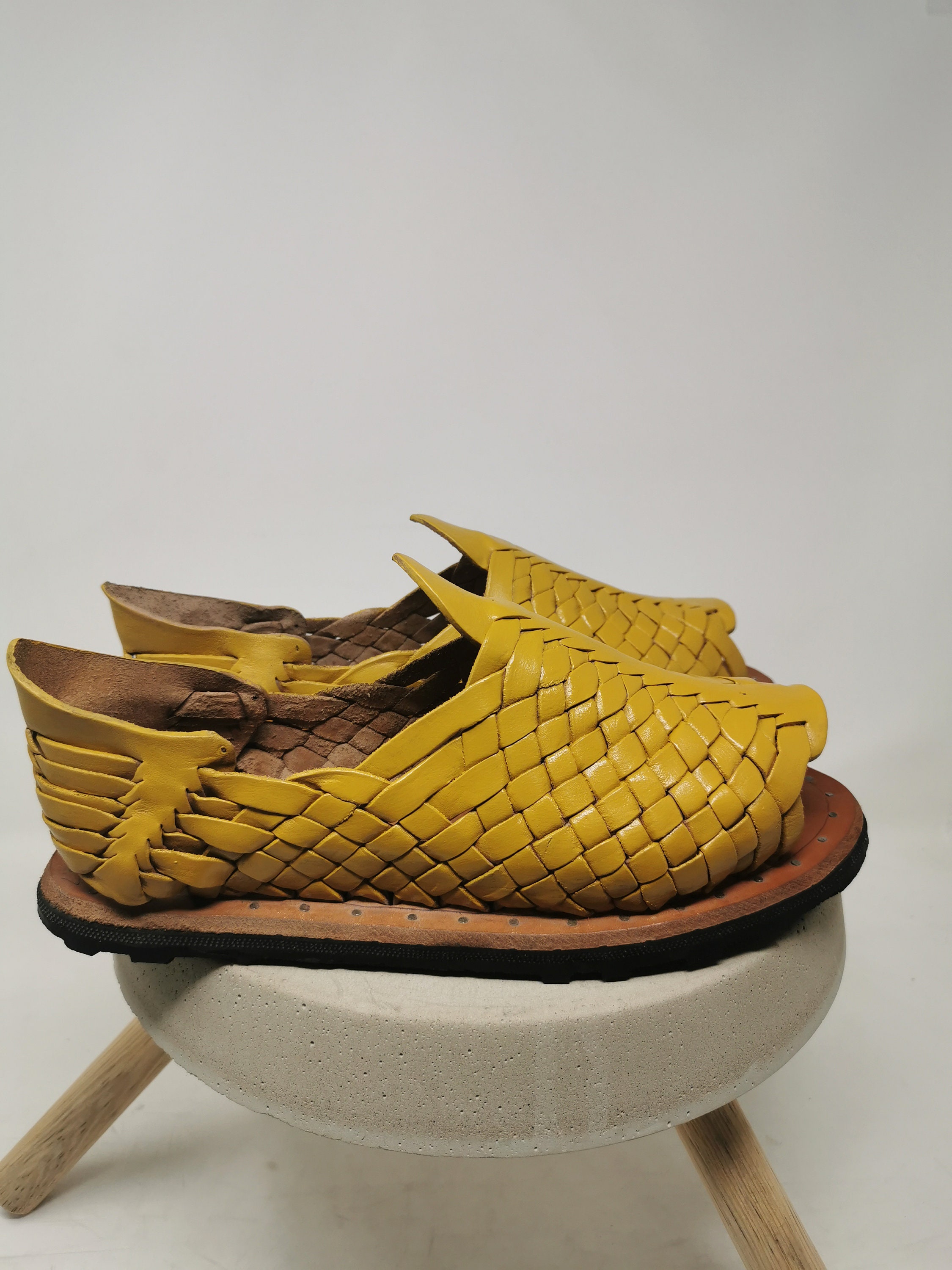 huaraches tire soles