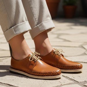Men&#39;s light brown leather lace-up shoes, leather huaraches made in Mexico