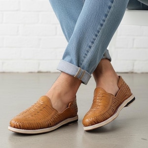 Men&#39;s Mexican Huaraches in Tan Satchel with Leather Sole | Shipped from Mexico