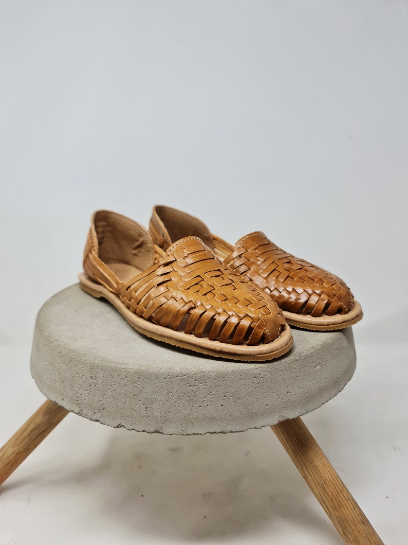 Sandalias mexicanas para mujer, huaraches color marrón hechos a mano en Mexico imagen 6