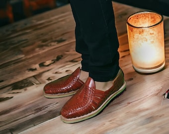 Closed Toe Huaraches for Men in Brown, Artisan Footwear | Handmade Mexican Leather Sandals | Comfortable Summer Shoes