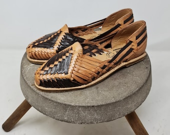 Closed huaraches for women in two shades of brown - Elegant design and special discount for last pairs