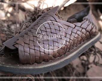 Classic Huaraches for Men with Resistant Tire Sole - Resistant and Durable