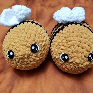 Bumble Bee Plushie