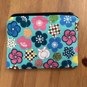 Porta-moedas feito à mão em tecido japonês com zíper, carteira