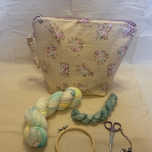 Grand sac de projet de bonne qualité avec poignée de transport, idéal pour tricoter, crocheter, coudre, courtepointe, maquillage ou toute autre chose.