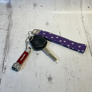 Wristlet, key fob, Key fob keychain, Wrist lanyard, Printed key fob, purple fabric with white stars