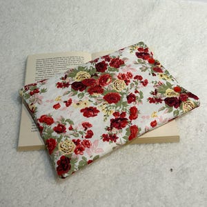 Book sleeve, handmade, book pouch, Book protector, padded Book sleeve, Book cosy.