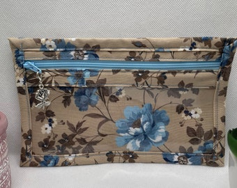 vinyl front fabric bag, 8&quot; x 5&quot; in size. Ideal to store all your craft bits and pieces in or anything you wish.