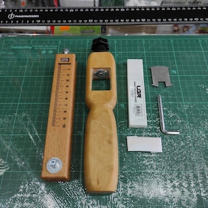 Leather Cutter + 33 Japan Cutter Knives - Wooden Cutting Tools - Adjustable Strip Cutters