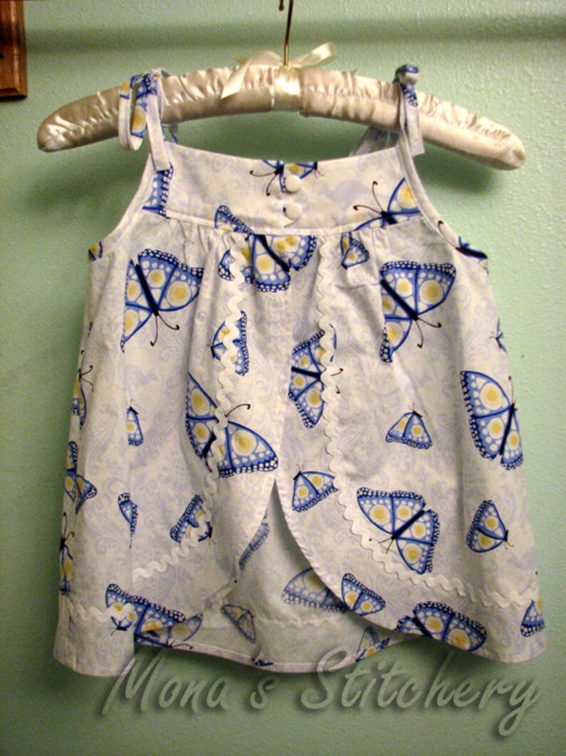Pinafore Child/'s Outfit Toddler Size 4 Blue Butterfly Pinafore and Shorts Outfit Blue Butterflies Shorts