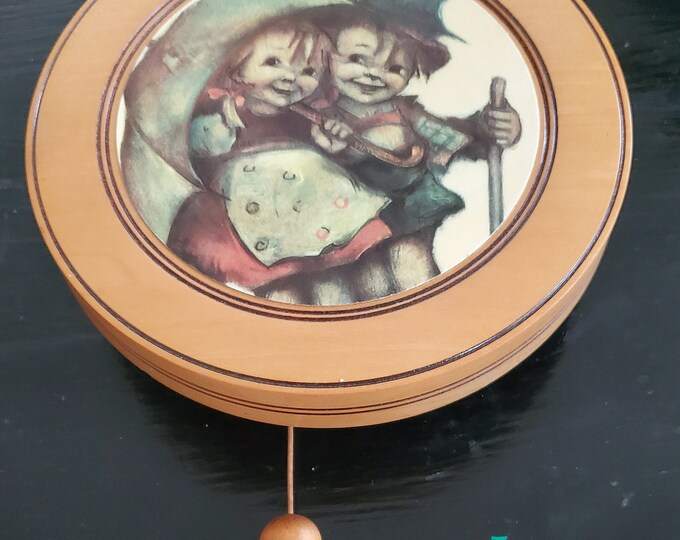 Vintage REUGE HUMMEL Wall Pull String Music Box /edle W. Germany - Etsy