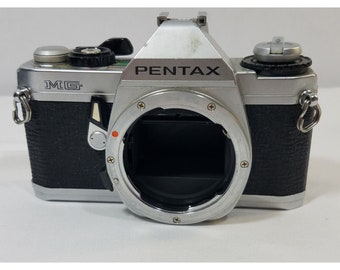 Corpo macchina fotografica Pentax MG Manual Focus 35 mm così com'è per parti o riparazioni non testato