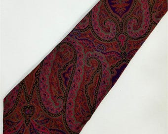 Claybrooke Mens Silk Handmade Maroon Paisley Tie 3.5" Width 69" Length Vintage