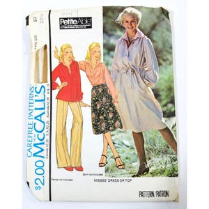 McCalls Sewing Pattern 6749 Misses Dress Or Top Size 10 Vintage 1979 Uncut