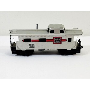 Tyco Burlington Route Caboose CB&Q 12568 HO Scale Model Frieght Train Rail Car