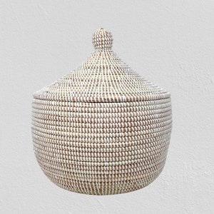 Lidded baskets, Baskets with lids, basket storage, basket with cover, Woven basket with lid, woven hamper storage, Large storage basket