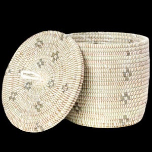 Lidded baskets, Baskets with lids, Baskets for shelf, African storage basket, basket with cover, Woven basket with lid, Woven storage basket