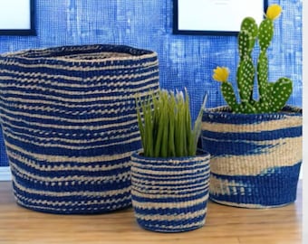 Maceta tejida azul: decoración africana de sisal