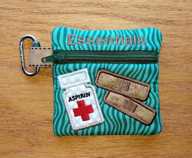 First Aid Kit Ith Keyfob Snaptab Embroidery