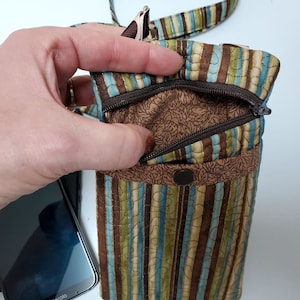 ITH Cellphone Holder Zipper Bag, Phone Case Embroidery, In The Hoop Zipper Bag, Cellphone Embroidery Design - DIGITAL FILE - 6x10 Hoop image 5