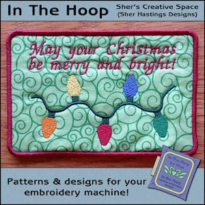 ITH Christmas Lights Postcard - Christmas Mug Rug - In The Hoop Post Card - Kerstborduurwerk, Mug Rug Borduurwerk - DIGITAAL BESTAND