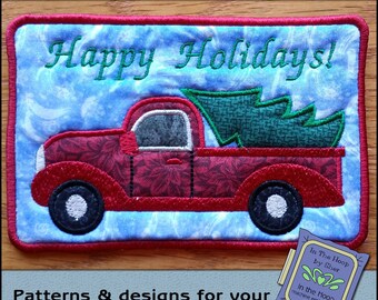 ITH Perfect Christmas Tree Postcard, Christmas Embroidery, Christmas Embroidery, Christmas Mug Rug - DIGITAL FILE - Applique