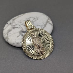 14K Yellow Gold Virgin Mary Round Medallion - Diamond-Cut High Polish