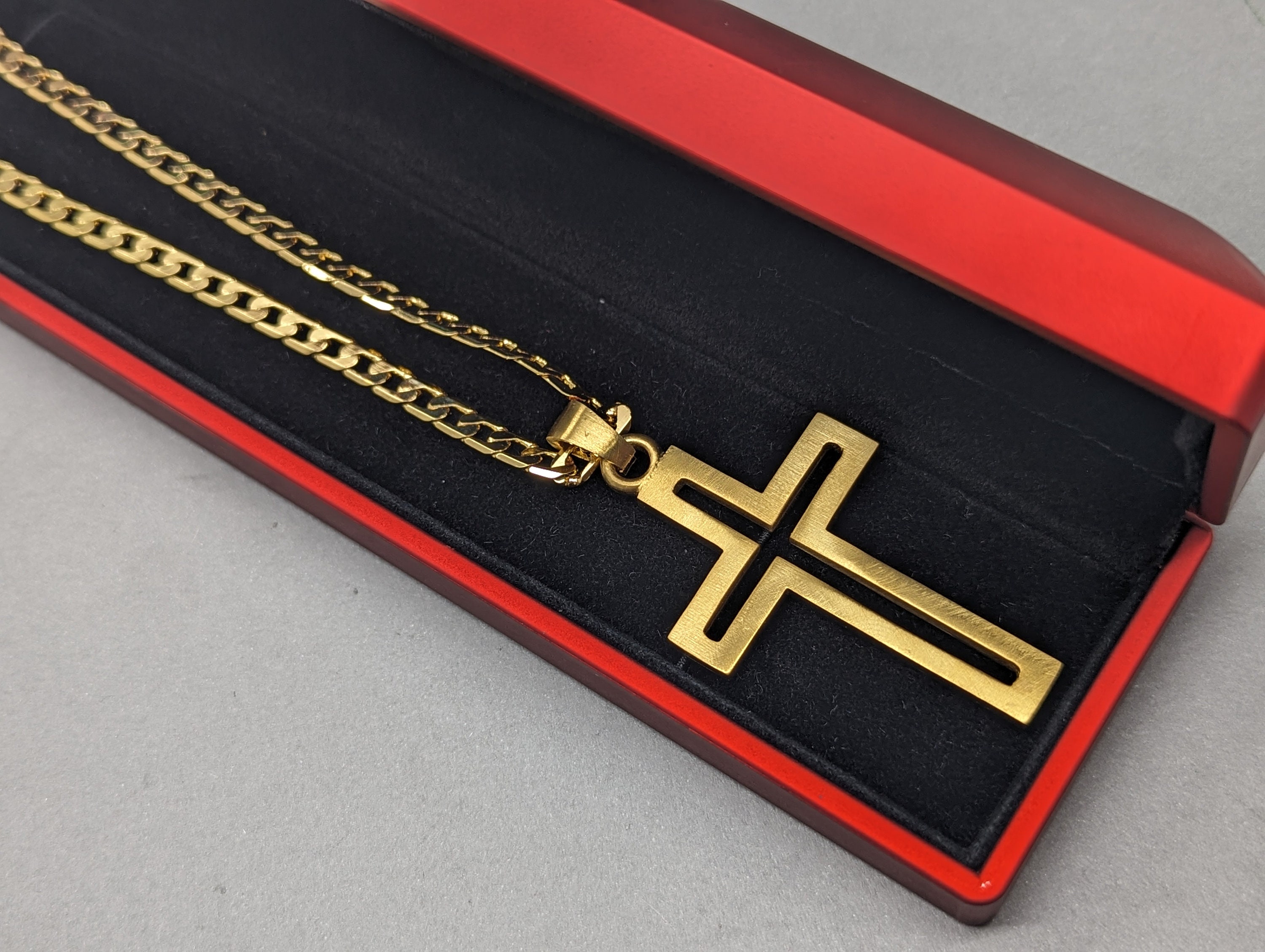 Large Men's 14K Solid Gold Cross - Unique Hollowed Outline With ...