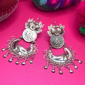 Mazahua earrings, Mexican silver earrings, Arracada earrings, traditional Mexican earrings, Oaxaca earrings, Oaxaca filigree, traditional Mexican jewelry, Federico Jimenez, Mexican artisans, Taxco silver