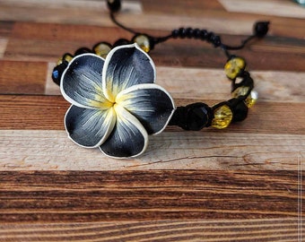 Black and Yellow Hawaiian Plumeria Flower Bracelet for Her, Hawaiian Bracelet, Summer Jewelry, Beach Wedding Jewelry, Anniversary gift