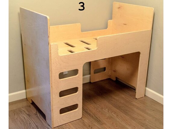 Lit superposé en bois par des enfants. CNC, décoration, objets de ... Lit superposé en bois par des enfants. CNC, décoration, objets de ...