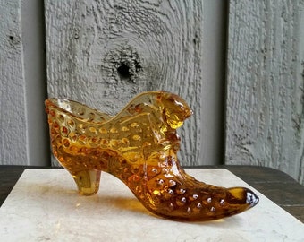 No Damage circa 1959 to 1982 discontinued Collectible Fenton Art Glass Shoe Slipper Boot Fenton Hobnail Cat Slipper Colonial Amber Color