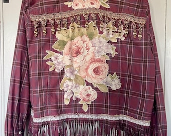 Upcycled Kariertes Blumen Fransen Flanellhemd / Jacke