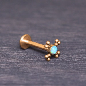 Perno Labret in acciaio chirurgico con filettatura interna opale - Orecchino Tragus, perno cartilagineo, piercing elicoidale, gioielli conchiglia