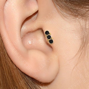 Onyx Internally Threaded Surgical Steel Labret Stud - Tragus earring, cartilage stud, helix piercing, conch jewelry
