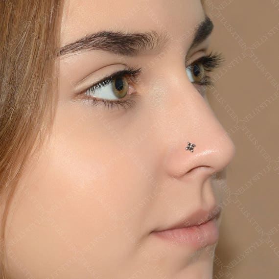 Nose stud 18g best sale