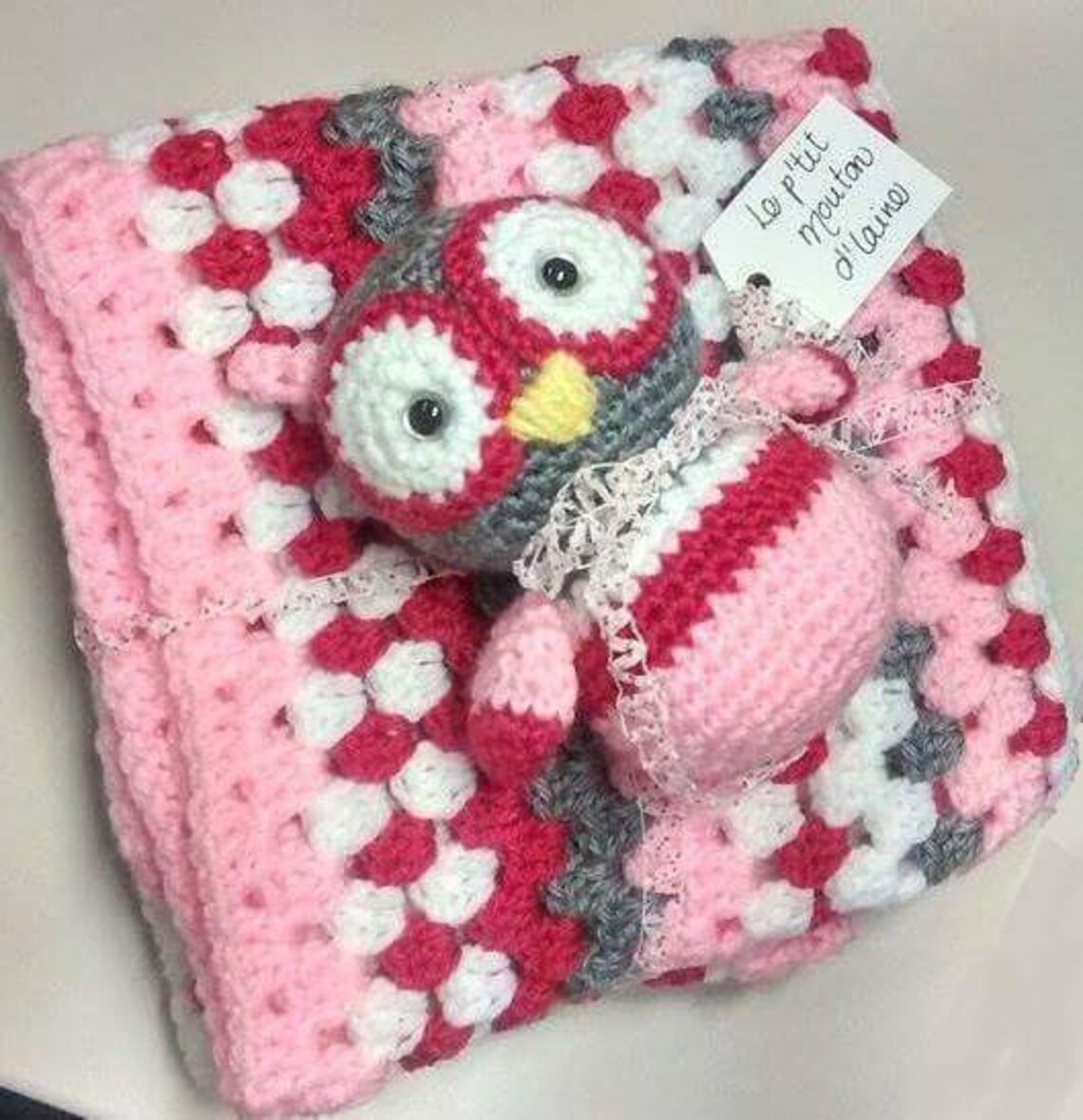 Matching Crochet Baby Blanket & Owl Plush Toy // Couverture Etsy
