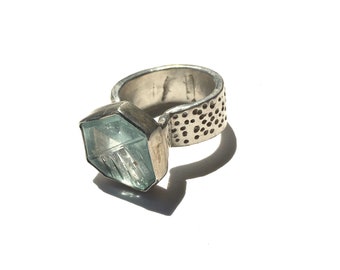 Opulent large silver ring with extraordinary aquamarine, solitaire ring, aquamarine statement, unique - one-of-a-kind piece