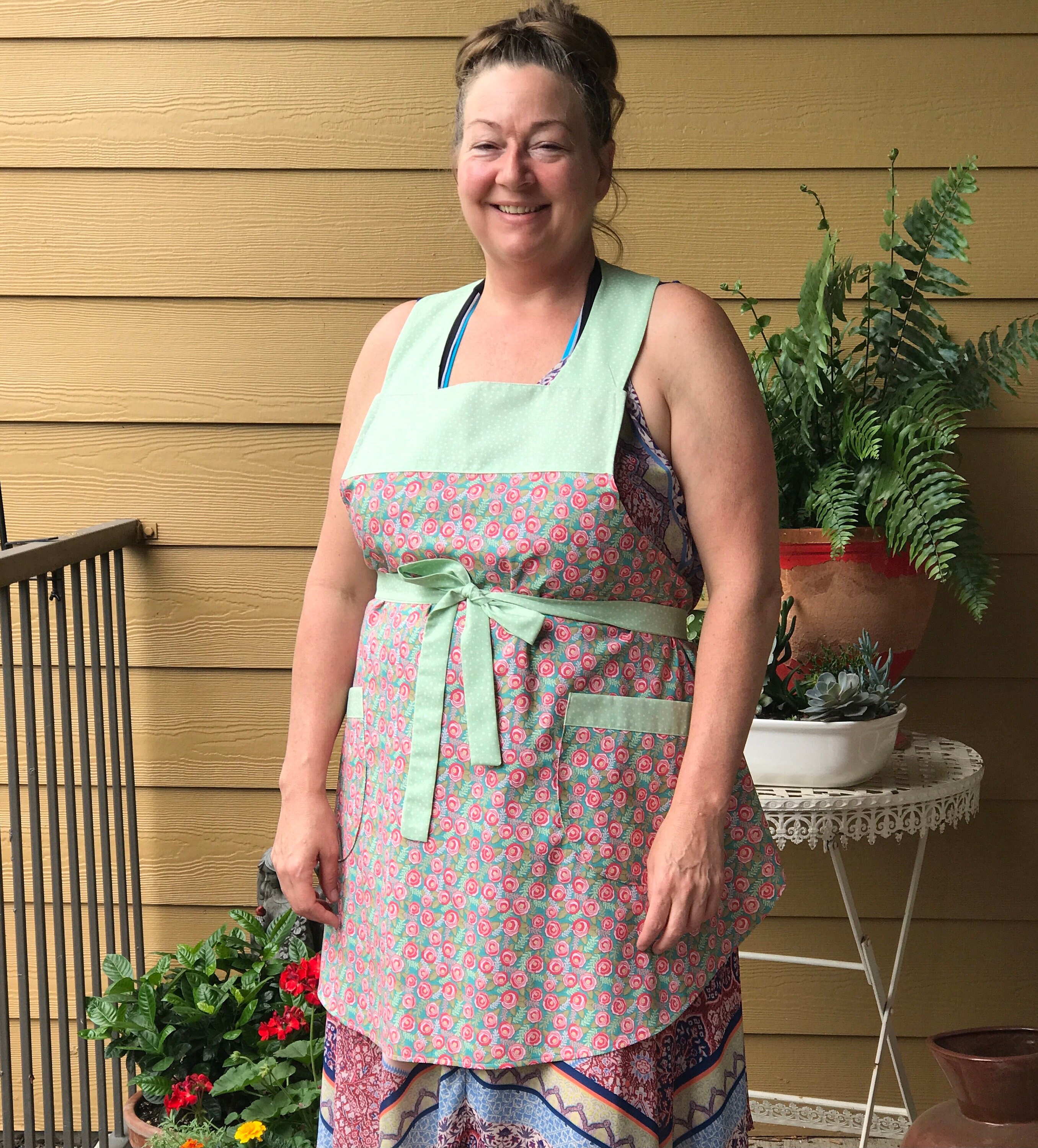 Womens Plus Size Vintage Apron Pink Floral Rose Apron Etsy