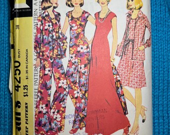 McCalls Sewing pattern 4250 knit dress top jacket pants 1970s size 16