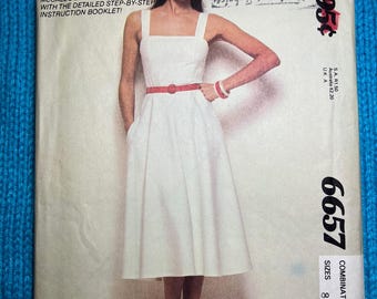 McCalls 6657 Sewing pattern apron dress fit and flare size 8 10 12