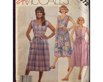 McCalls Sewing pattern 2972 shirt waist dress patch pockets sz M