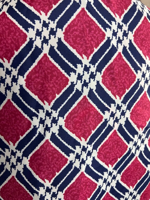 Blouse button down hidden button front pink blue - image 6