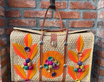 kofferschoudertas van raffia stro bloemen oranje roze geel