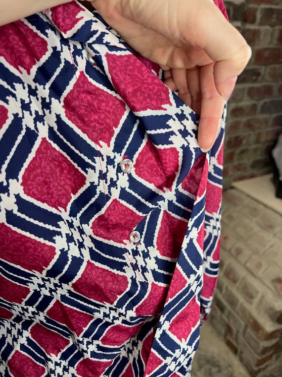 Blouse button down hidden button front pink blue - image 3