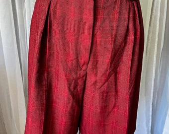 high waisted shorts plaid red black